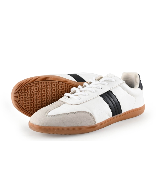 Only Sneakers