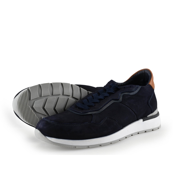 No Stress Sneakers