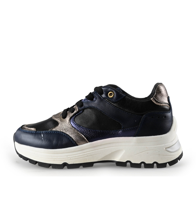 Manfield Sneakers