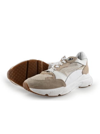 Maruti Sneakers