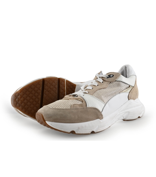 Maruti Sneakers