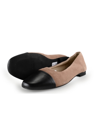 Vagabond Ballerina's