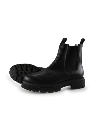 Blackstone Chelsea boots