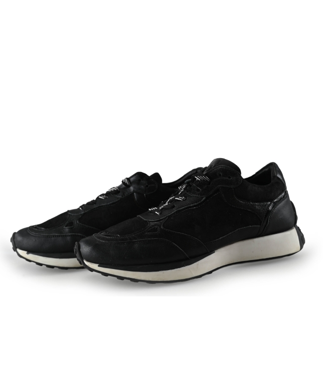 No Stress Sneakers