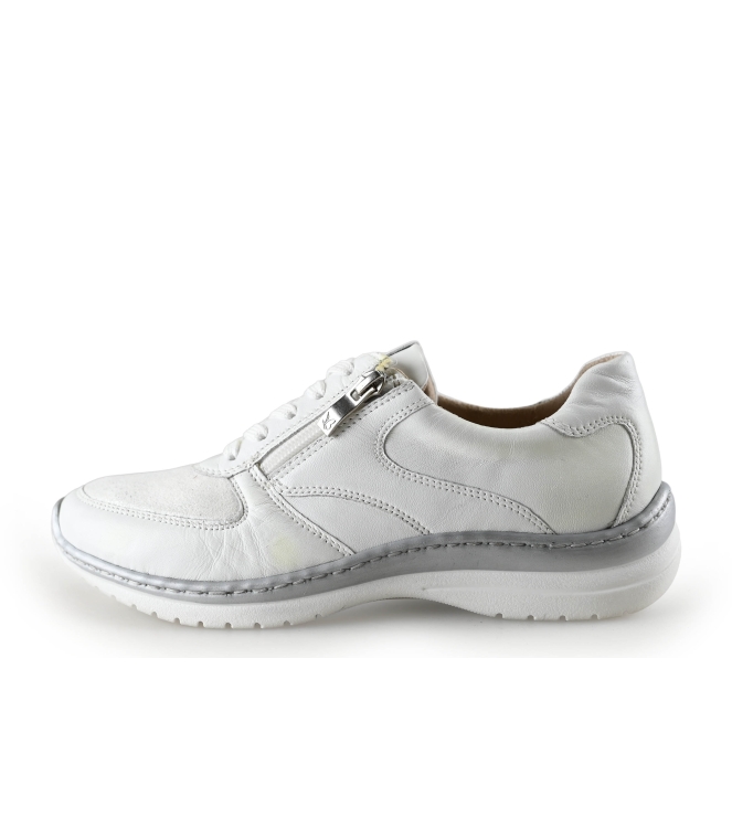 Caprice Sneakers