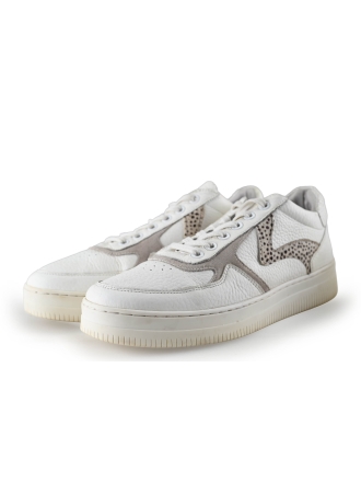 Maruti Sneakers