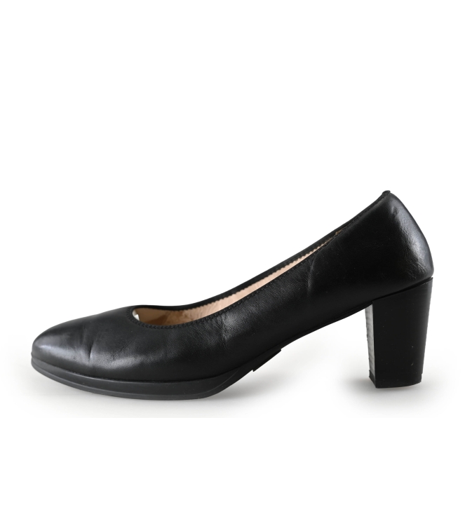 Ara Pumps