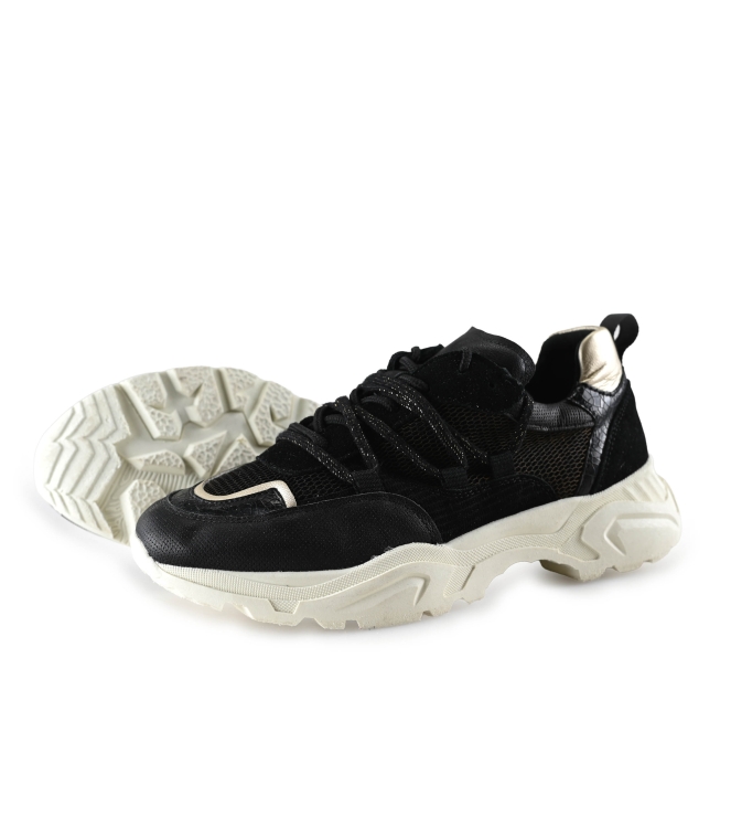 Omoda Sneakers