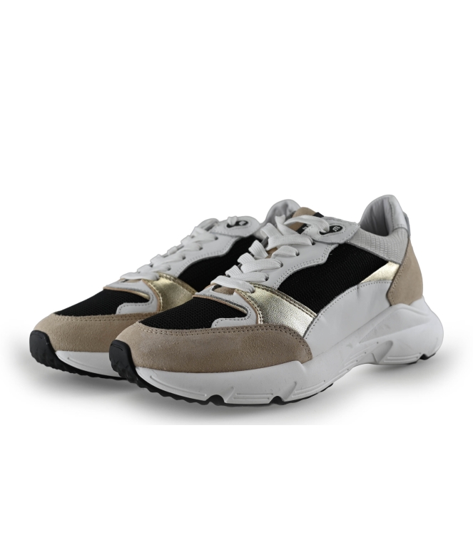 Maruti Sneakers