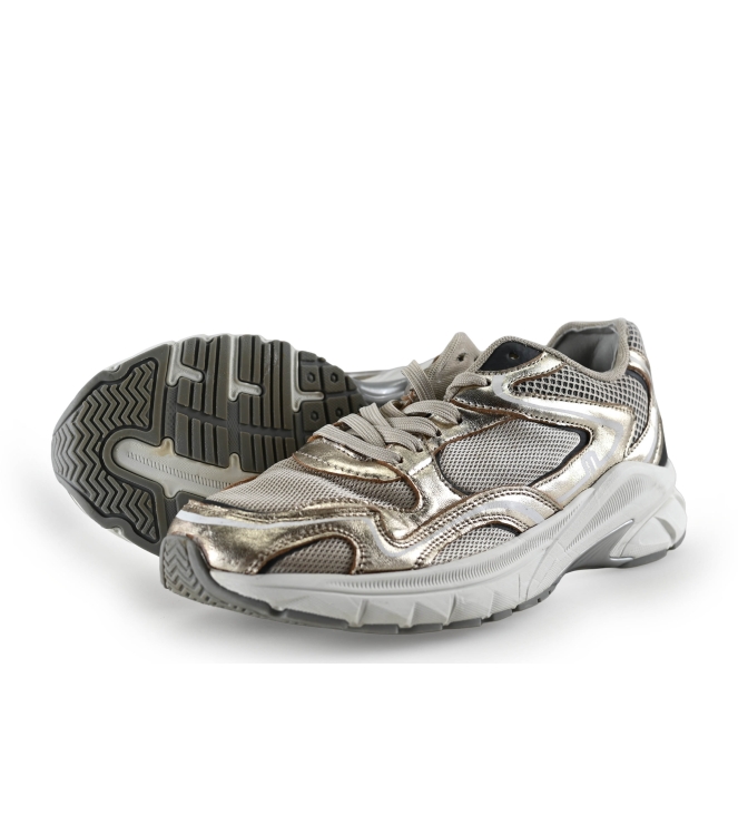 Maruti Sneakers