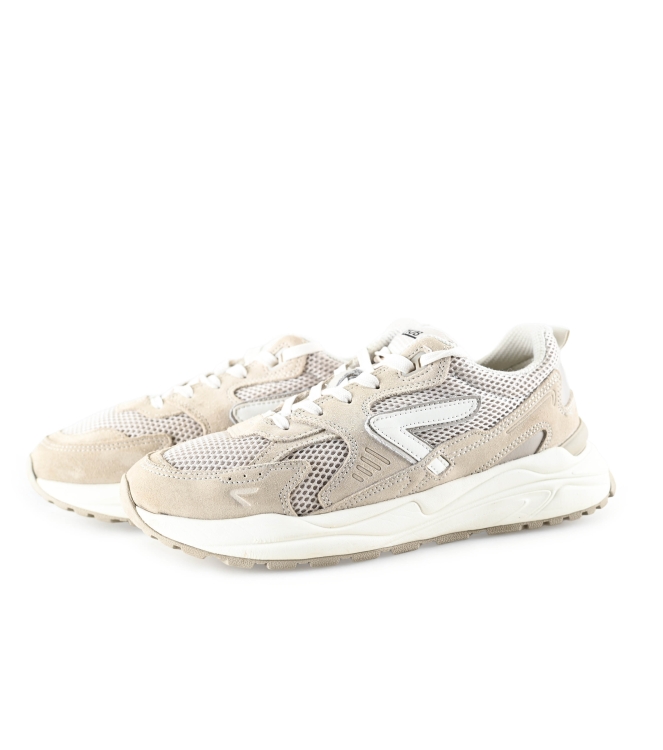 Hub Sneakers