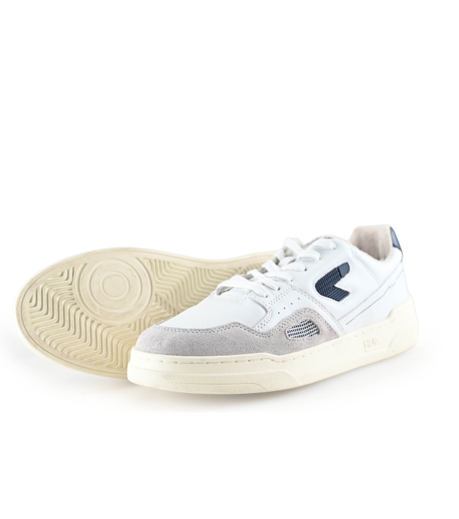 Hub Sneakers