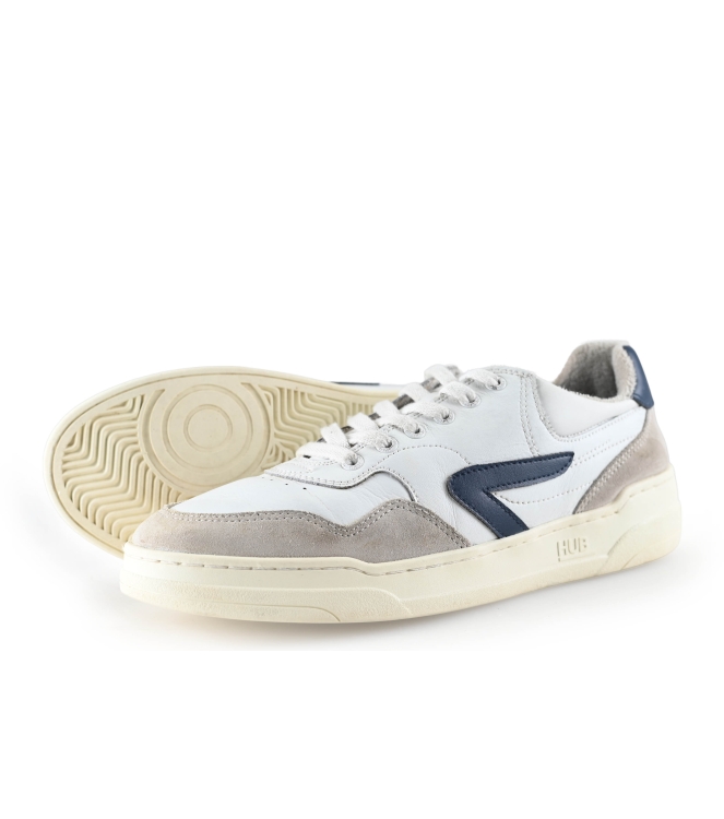 Hub Sneakers