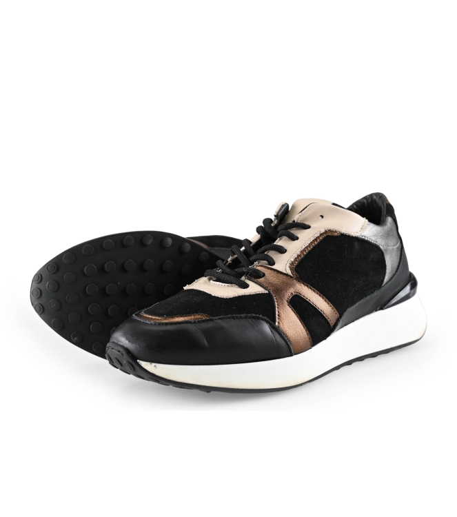 Manfield Sneakers