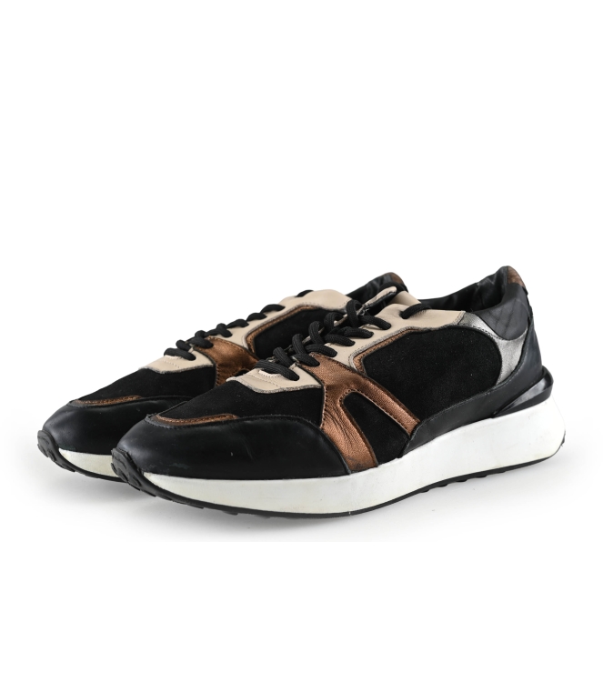 Manfield Sneakers