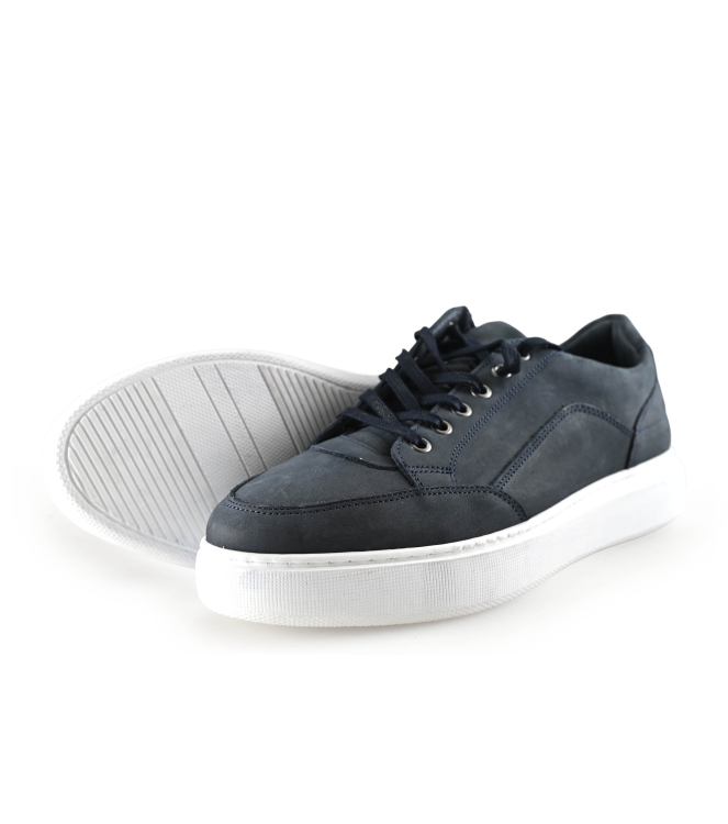 Manfield Sneakers