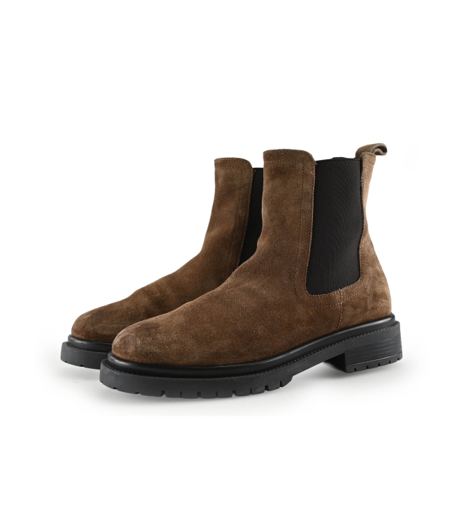 Nelson Chelsea boots
