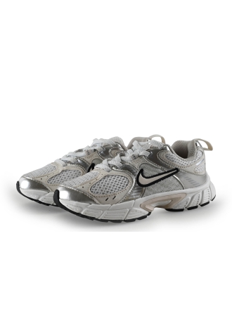 Nike Sneakers Beige 303477