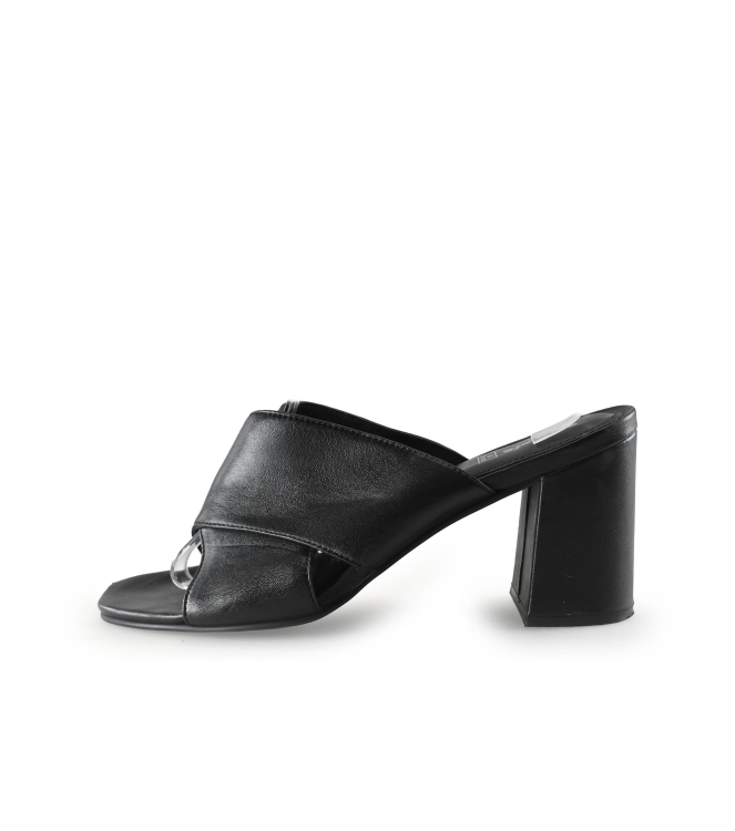 Dockers By Gerli Muiltjes