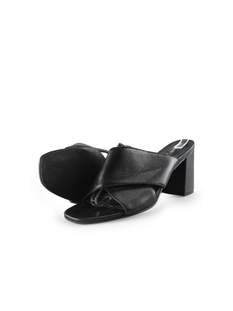 Dockers By Gerli Muiltjes