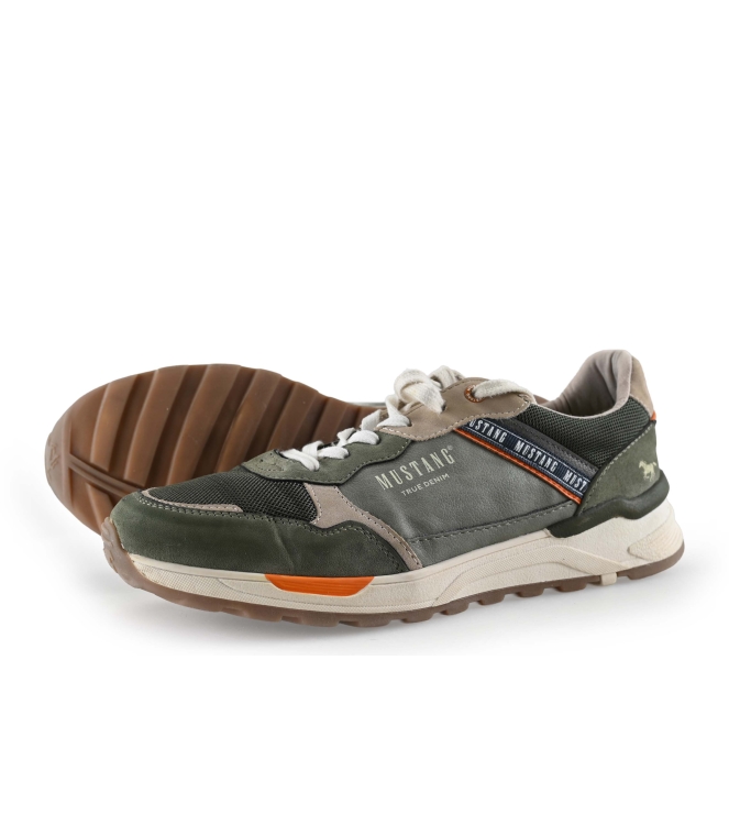 Mustang Sneakers