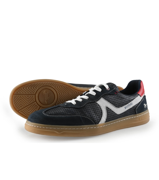 Mustang Sneakers