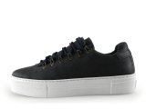 Manfield Sneakers