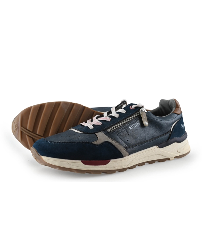 Mustang Sneakers