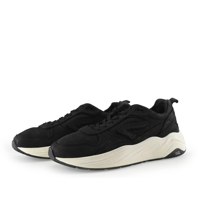 Hub Sneakers
