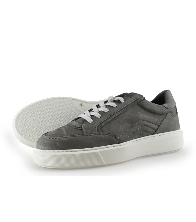 Manfield Sneakers
