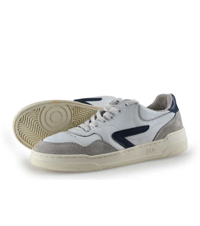 Hub Sneakers