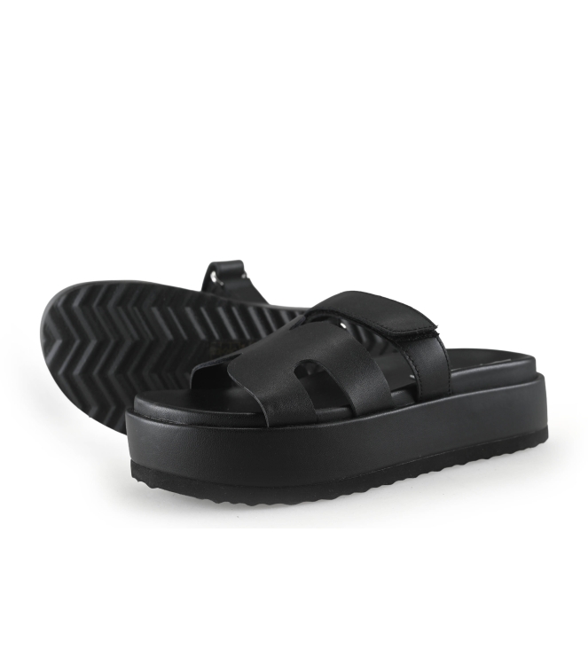 Steve Madden Slippers