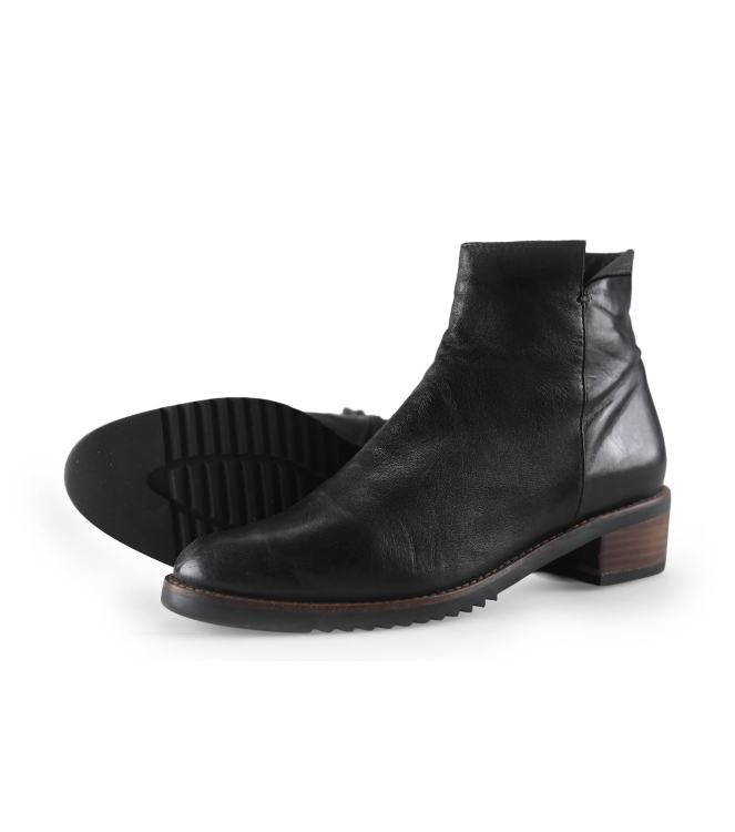 Everybody Enkellaarzen