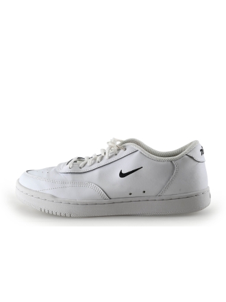 Nike Sneakers Wit 324980
 Maat 40½
 
