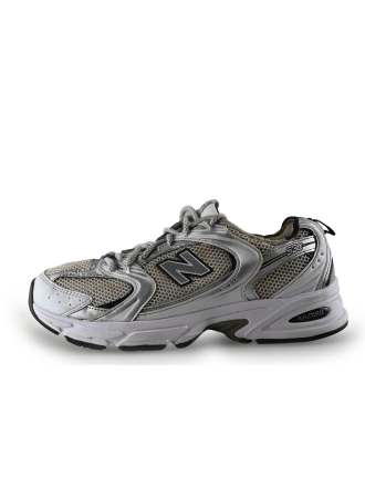 New Balance Sneakers Zilver 325629
 Maat 41½
 