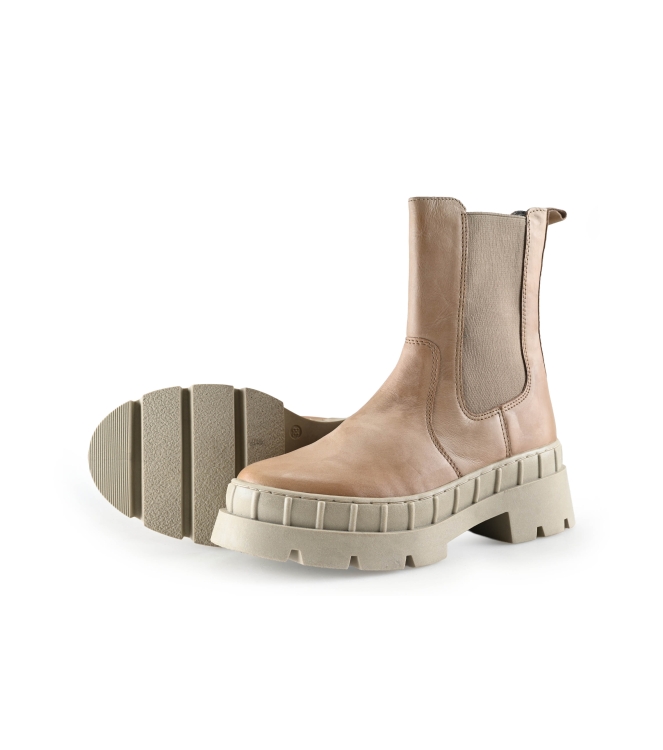 Nelson Chelsea boots