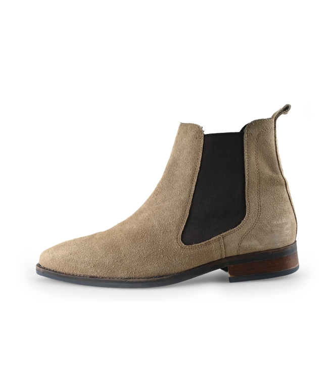 Recall Chelsea boots