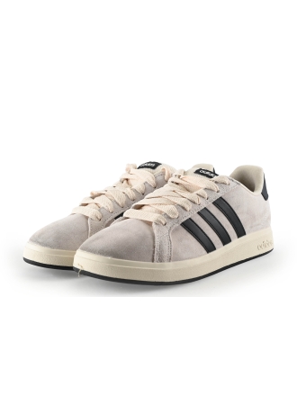 Adidas Sneakers Wit 327066
 Maat 39
 