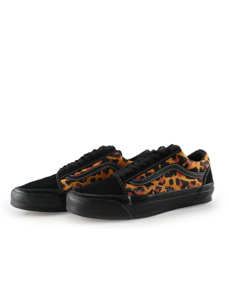 Vans Sneakers Panter 327475
 Maat 41
 