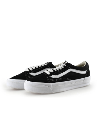 Vans Sneakers Zwart 329349
 Maat 38½
 