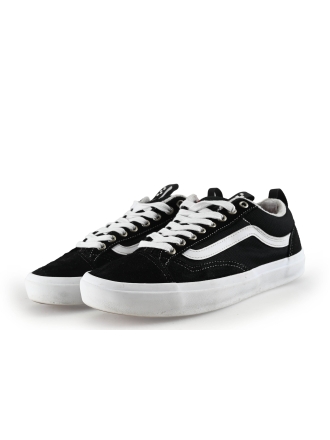 Vans Sneakers Zwart 329701
 Maat 42
 