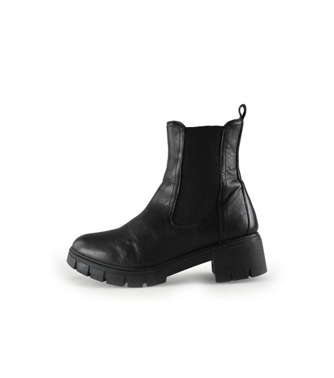 Nelson Chelsea boots