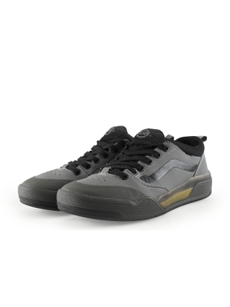Vans Sneakers Grijs 330995
 Maat 40
 
