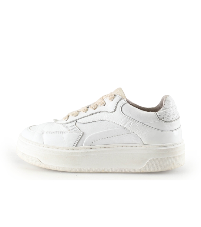 Manfield Sneakers