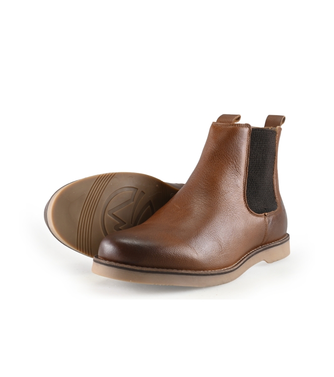 Travelin Chelsea boots