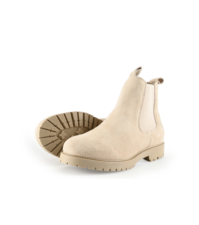 Travelin Chelsea boots