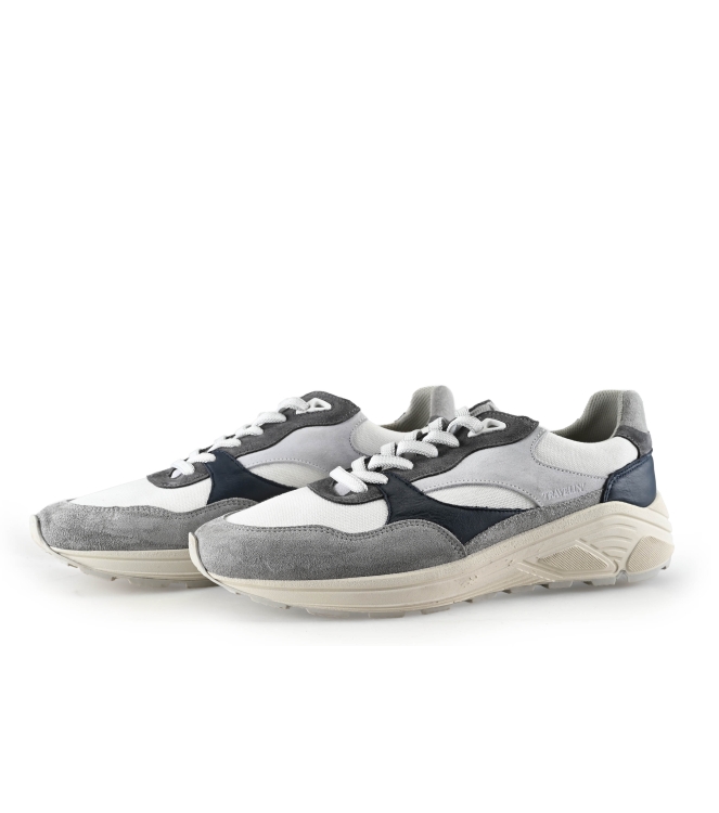Travelin Sneakers