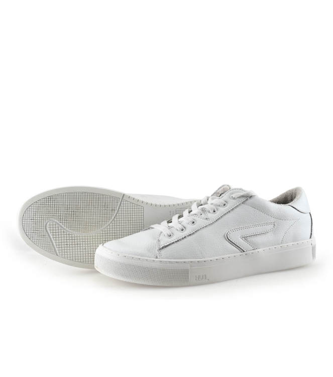 Hub Sneakers