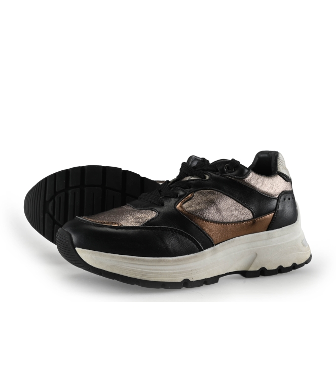 Manfield Sneakers
