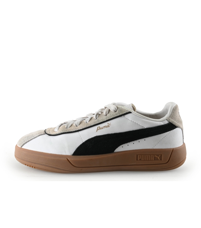 Puma Sneakers